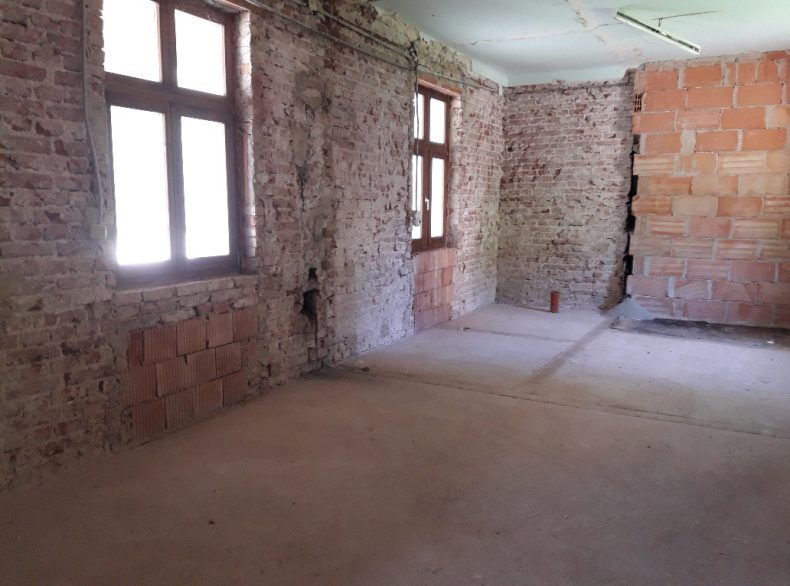 Lagerräume am Bahnhof in Hohenberg zu vermieten